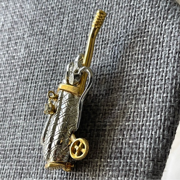 Vintage | Golf Bag Club Gold Silver Tone Unsigned Brooch Pin 2.25" Tall - Picture 9 of 13
